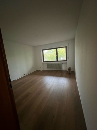 Anzeigenbild: Große, helle 3-Zimmer-Wohnung im Obergeschoss zu vermieten in Gültstein