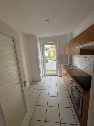 Anzeigenbild: For 4 Persons - Double Room in Renovated Flat – Close to Public Transport & University