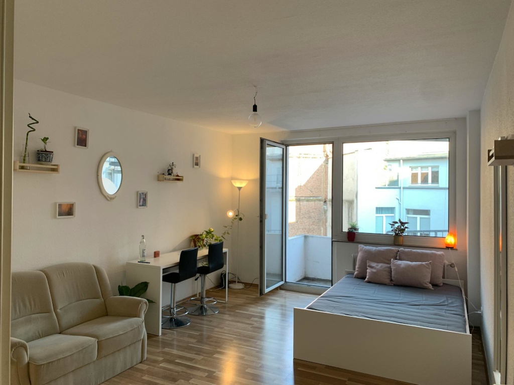 Friesenplatz, Köln – Friesenplatz, 50672 Köln Altstadt-Nord – Bild 1 von 7