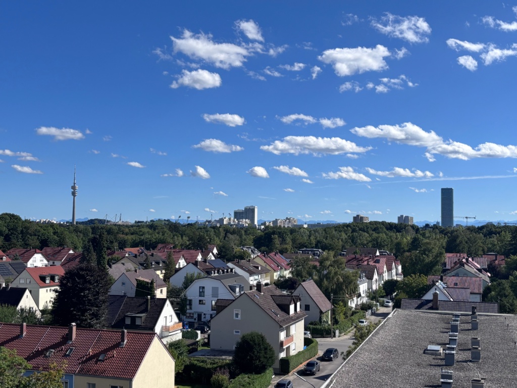 Flatshare Feldmoching-Hasenbergl Joseph-Seifried-Straße 9 - Ausblick Ausblick aus Zimmer 1 und Zimmer 2