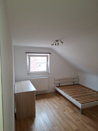 Anzeigenbild: WG Zimmer in Maisonettewohnung in Freiberg am Neckar