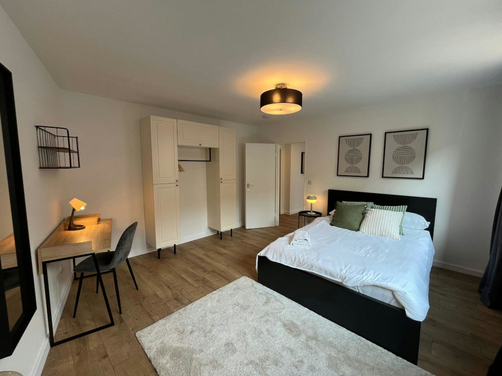 Wohnung Berlin Leibnizstraße - Bild 1
