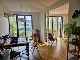 Beautiful sunny flat in Bergmannkiez with balcony onto a park (short-term or medium-term sublet: 8-12 months) — photo 1