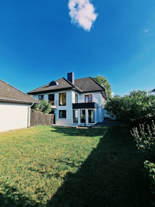 Anzeigenbild: Haus WG sucht Mitbewohner/-innen