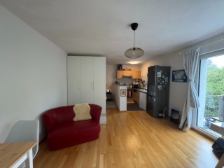Schöne 1-Zimmer Whg mit Balkon/Stellplatz zur Zwischenmiete