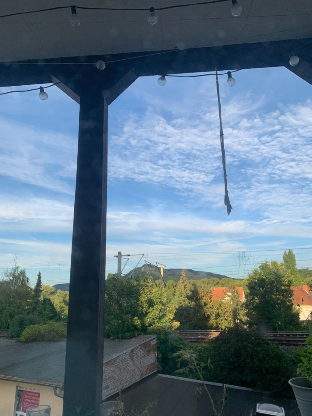 WG-Zimmer Zentrum Am Anger - Blick auf den Jenzig vom Balkon aus