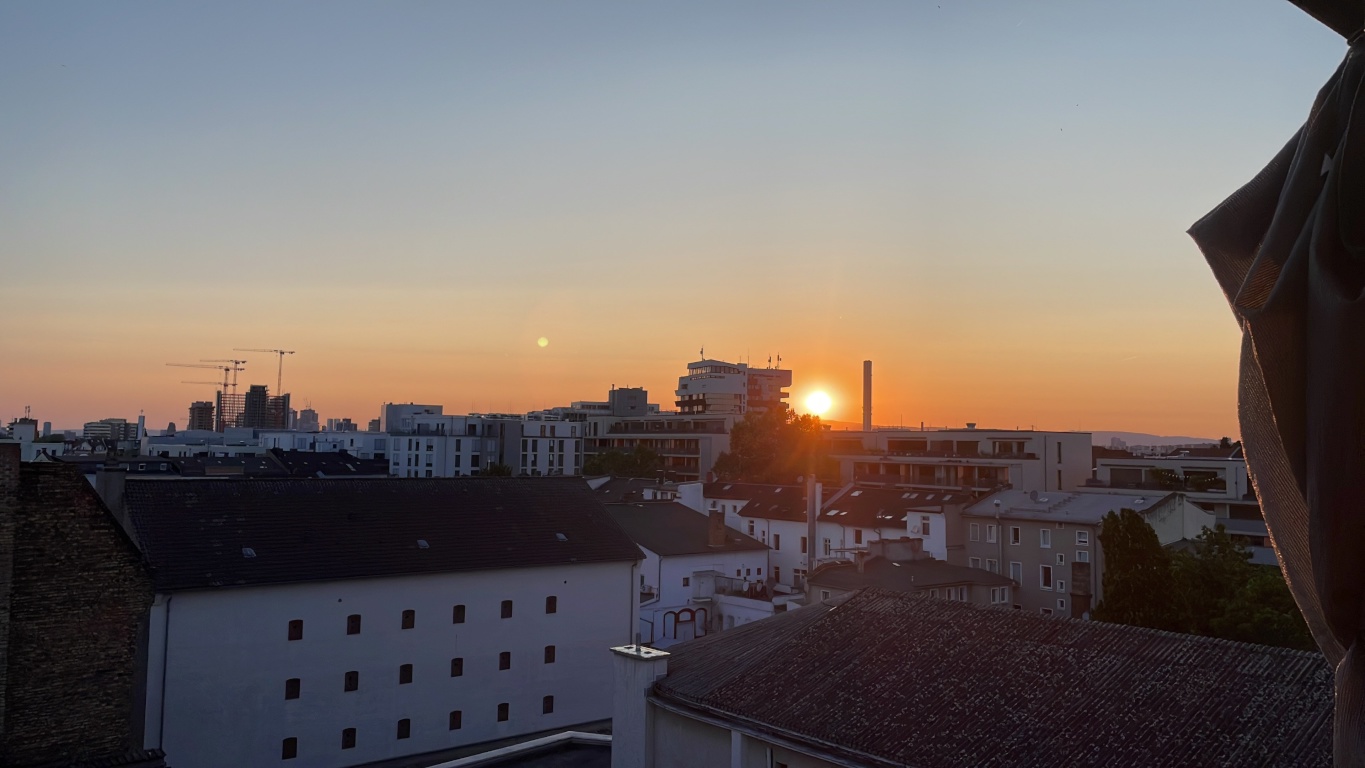 WG-Zimmer Offenbach am Main Kaiserstraße 58 - Sonnenuntergang sieht immer so aus