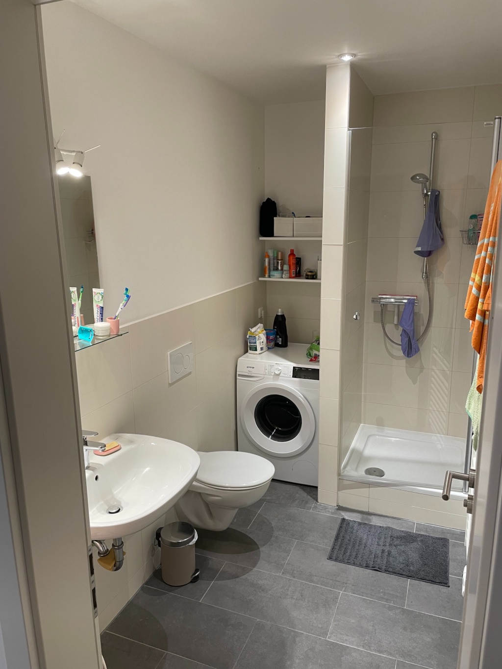 WG-Zimmer Offenbach am Main Kaiserstraße 58 - Kleines Bad