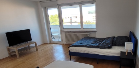 München Süd - Möbliertes 20qm Zimmer in 3er WG