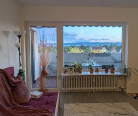 Anzeigenbild: Ruhige, helle Traum-2 Zm-Wohnung im 4.Stock, teilmöbliert