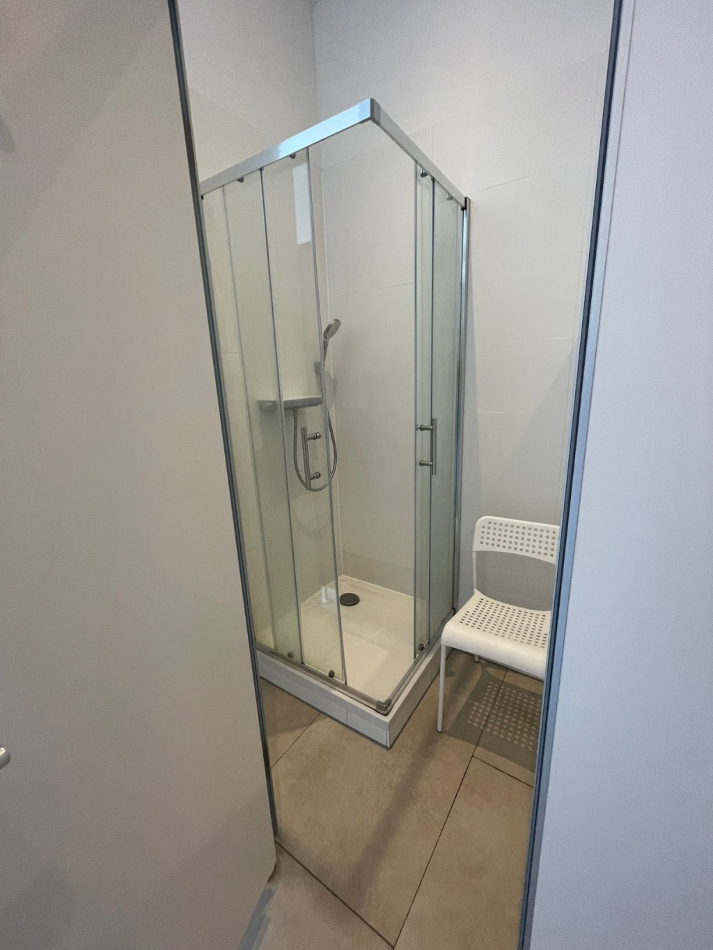 WG-Zimmer Zentrum-Nord Georg-Schumann-Str - Dusche