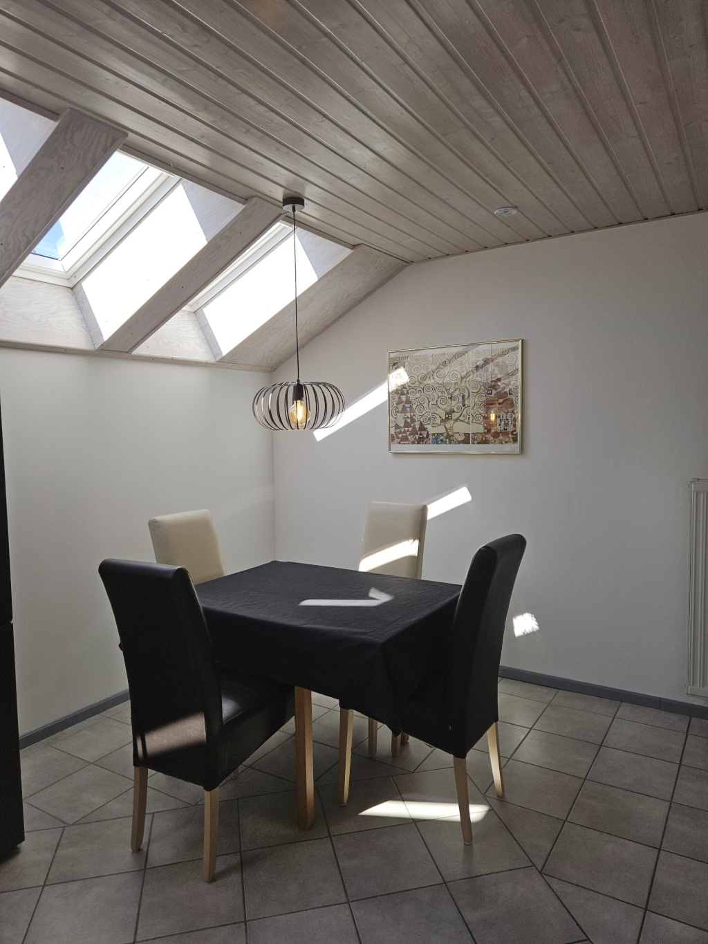 Habitación en WG Adlkofen Fichtenstr 9 - Küche Essbereich