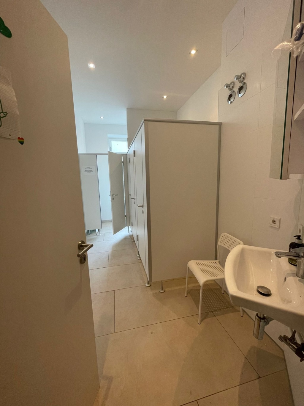 WG-Zimmer Zentrum-Nord Georg-Schumann-Str - Badezimmer 1