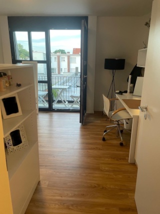 Anzeigenbild: Gesucht: Untermieter für exklusives Studentenapartement