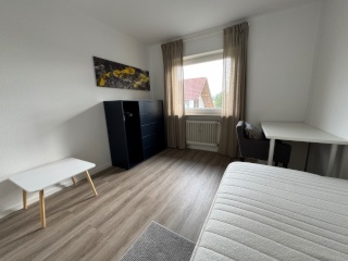 Anzeigenbild: Schönes, helles, möbliertes WG-Zimmer