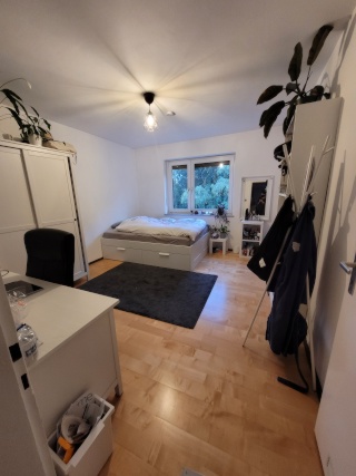 Anzeigenbild: Uni-nahes großes Zimmer in freundlicher WG