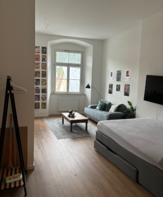 Imagen del anuncio: "Charmante apartamento de 1 habitación (aprox. 35 m2), amueblado, en el corazón del casco antiguo"