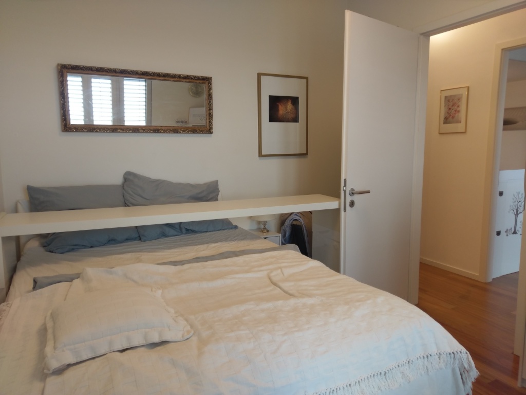 Sehr schöne helle moderne möblierte Wohnung – 4-10 Überseeboulevard, 20457 Hamburg HafenCity – Vorschaubild 8