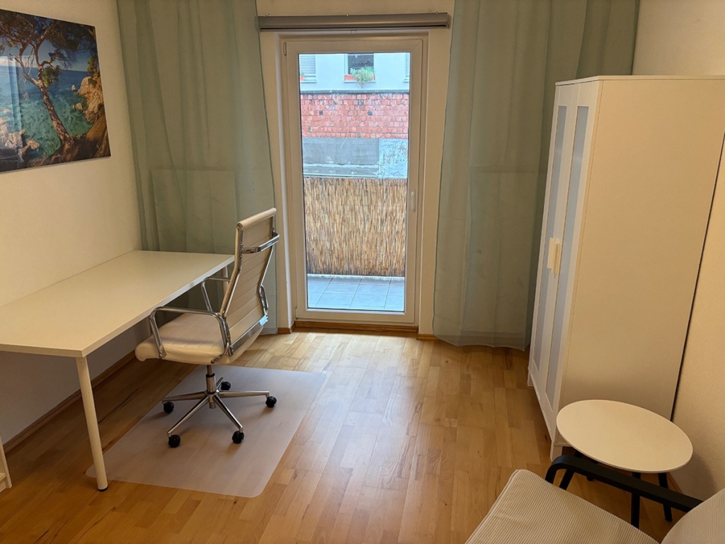 Flat Sebald Irrerstr. 0 - WG-Zimmer 02 mit Balkon