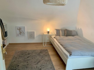 Anzeigenbild: Teilmöbiliertes WG-Zimmer in der Weststadt Nähe Donau