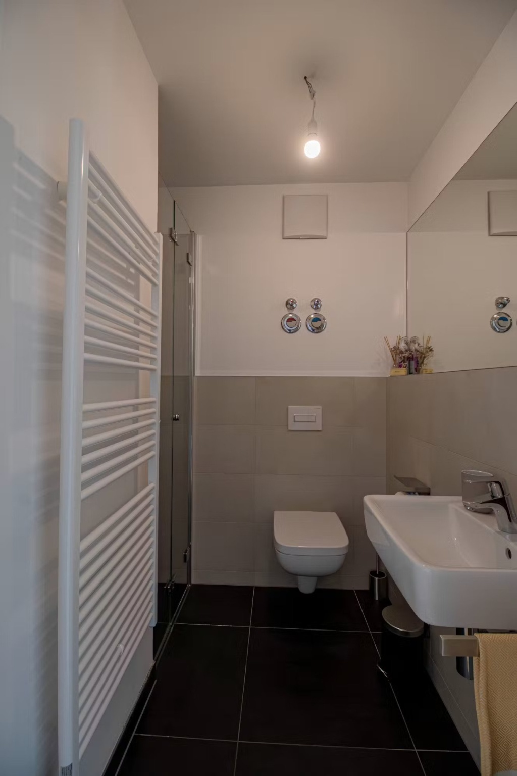 Wohnung Neukölln Glasower Strasse 30 - Gest Bathroom with Shower