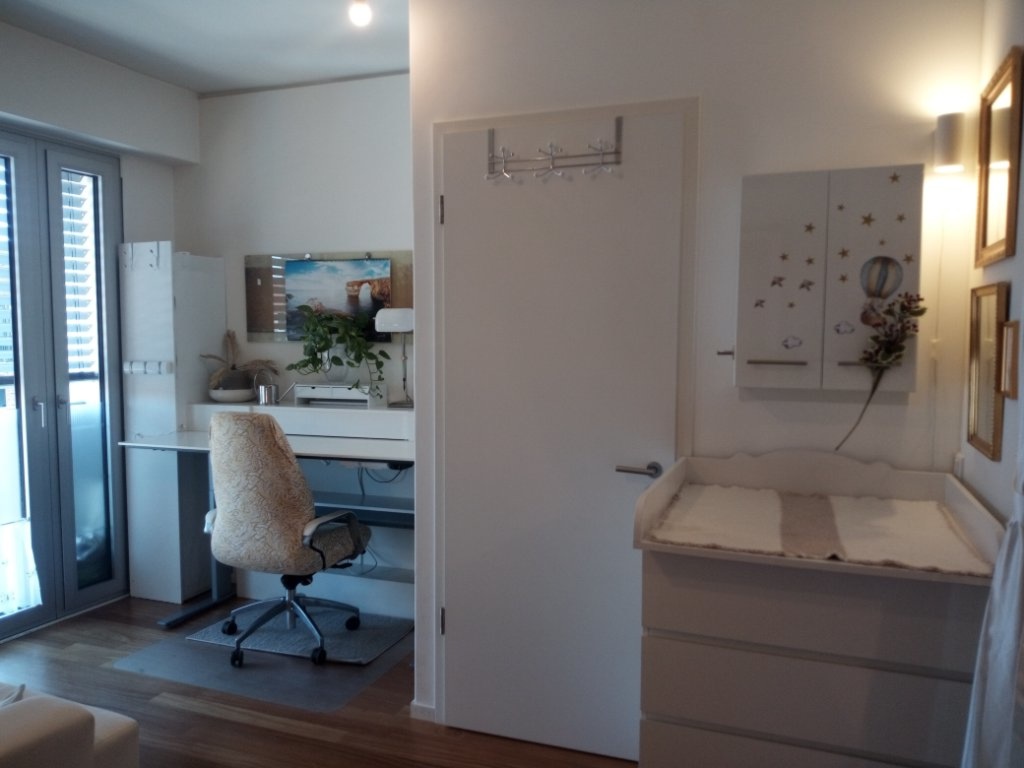 Sehr schöne helle moderne möblierte Wohnung – 4-10 Überseeboulevard, 20457 Hamburg HafenCity – Vorschaubild 5