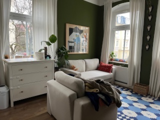 Ad image: 2-room apartment directly at the university clinic from 01.11. Free