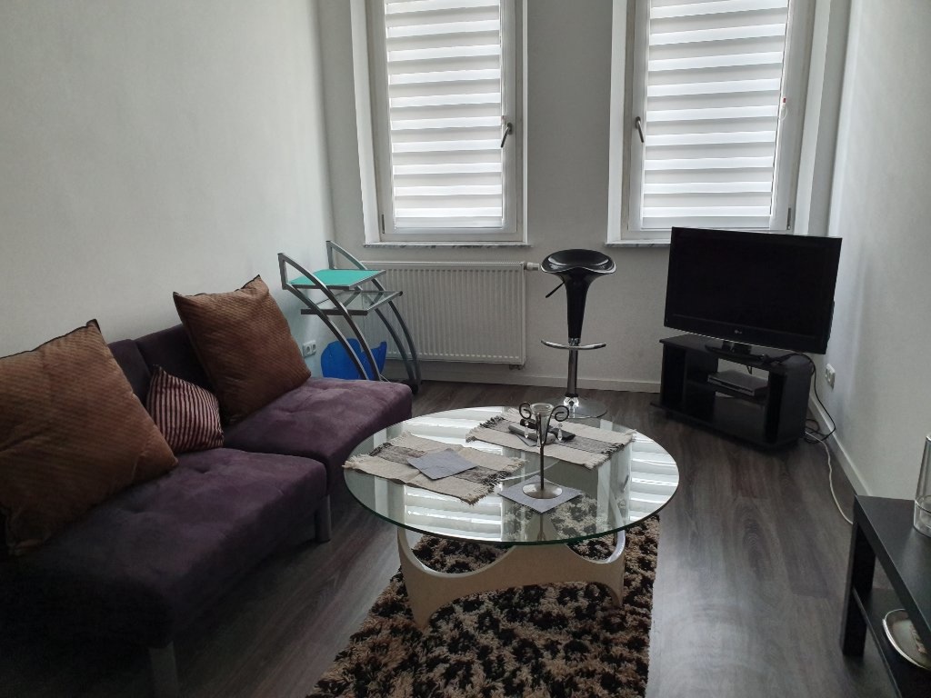 Flat flexibler Einzug gerne ab August möglich. 1 bis 4 Monate verfügbar Allersbergerstrasse - Wohnen