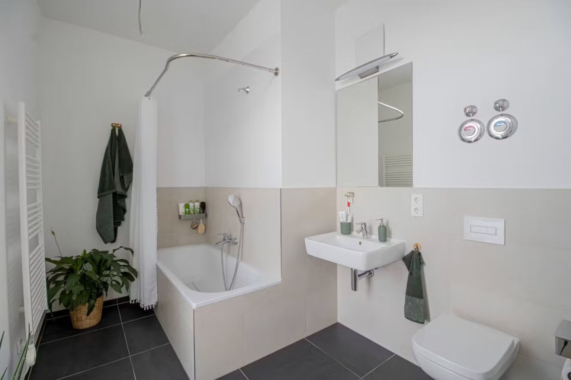 Wohnung Neukölln Glasower Strasse 30 - Master Bathroom