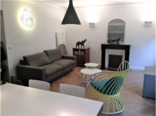 Anzeigenbild: Möblierte Wohnung  2 Schlafzimmer, in einem Luxusgebäude , Leipzig