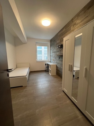 Anzeigenbild: Wenige Schritte zum Nürnberger Opernhaus und Hauptbahnhof! WG-Zimmer in schöner Wohnung