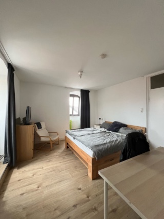 Anzeigenbild: 19qm Zimmer möbeliert untervermieter in 3er WG