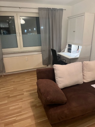 Anzeigenbild: Wohnung zur Verfügung für Sublet für Familie oder Paar (nicht mehr als 2 Personen) von * 1. November 2025 bis 20. Januar 2026* (mit Stadtregistrierung)