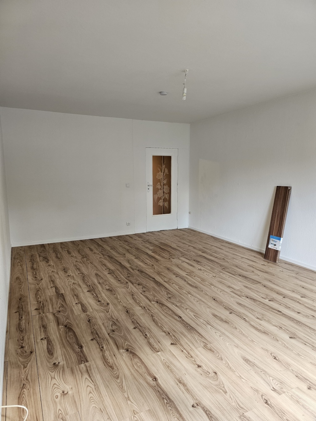 Zu vermieten Einzimmerwohnung im Hochparterre mit PKW Stellplatz – Windhalmweg 27, 13403 Berlin Wittenau – Vorschaubild 2