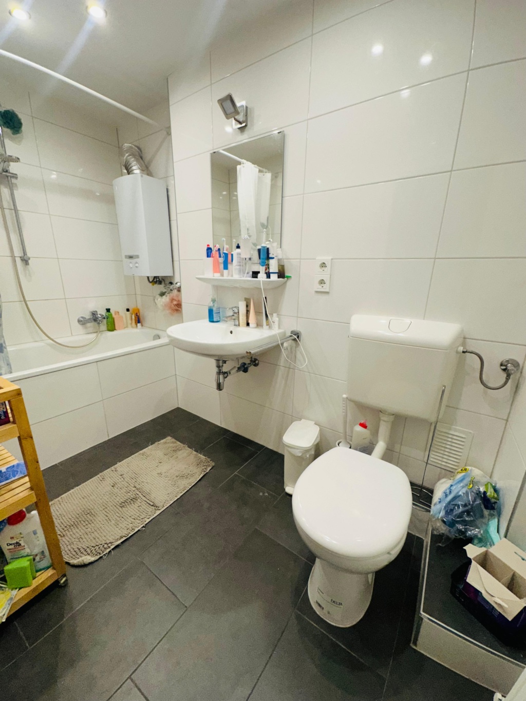 WG-Zimmer Aachen Lütticher Straße 9 - Bathroom (2)