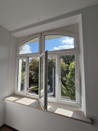 Ad image: Studying the English Garden - Room free from student connection