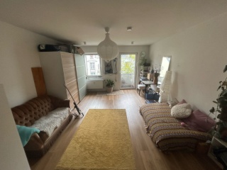 Anzeigenbild: 🌿 Helles Zimmer mit Balkon in gemütlicher 2er-WG in Nippes frei ab 01.11.