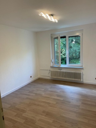 Anzeigenbild: 12 qm WG Zimmer in schönen Haus mit Garten Dörpsweg 79