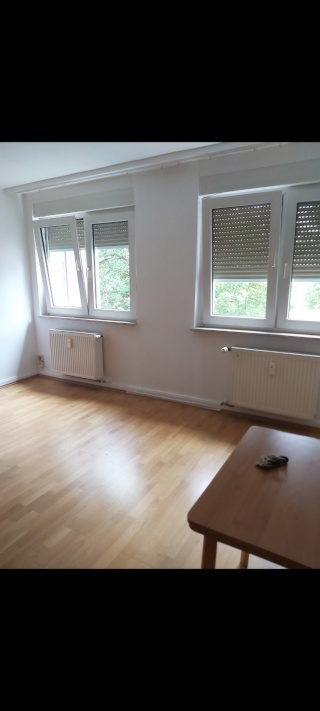 Imagen del anuncio: Apartamento de 1 habitación parcialmente amueblado en Frankfurt Bockenheim