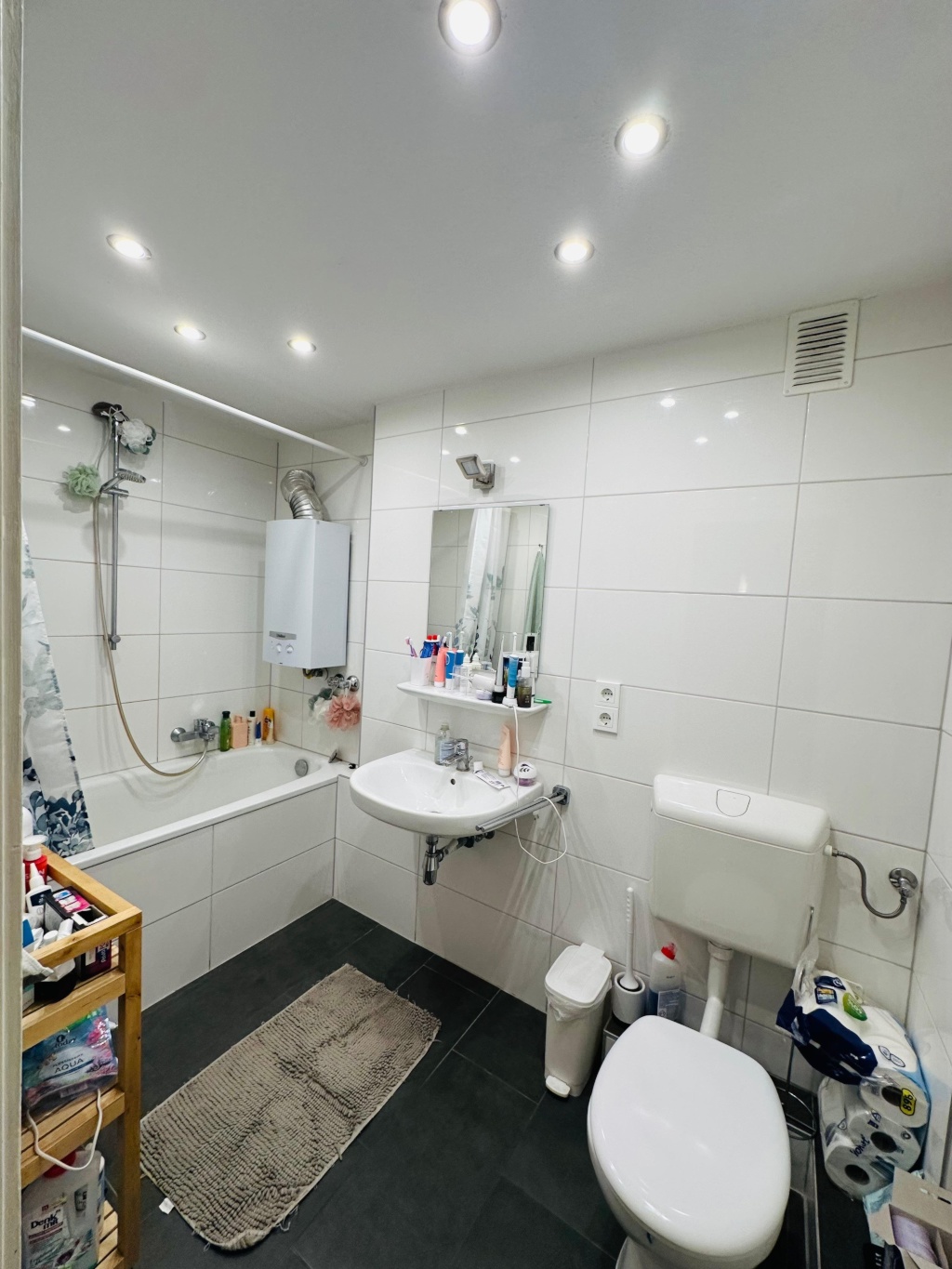 WG-Zimmer Aachen Lütticher Straße 9 - Bathroom (1)