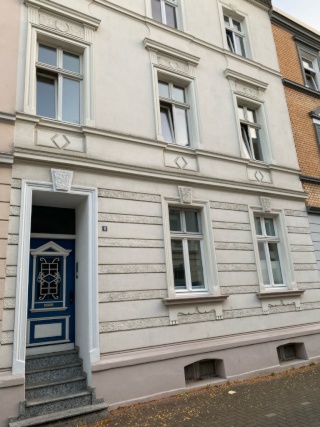 Anzeigenbild: WG-Zimmer in geräumiger Altbauwohnung