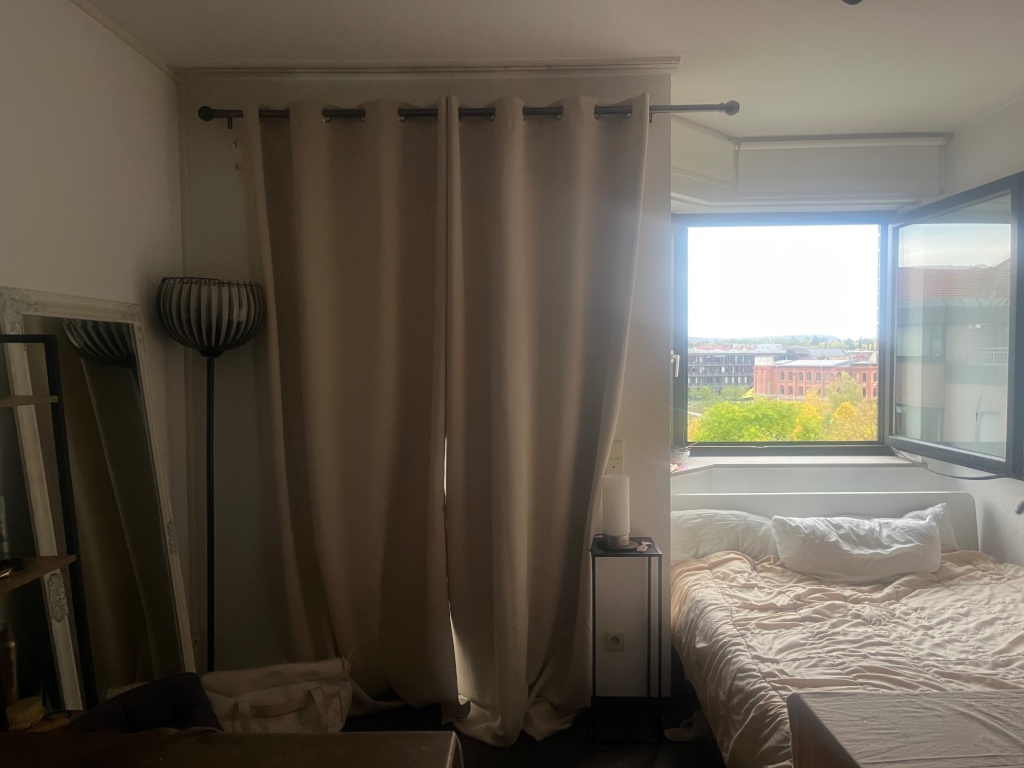 Top Lage! * 420 Euro Warmmiete * Voll möblierte Wohnung nahe Uni, nur 5 Minuten bis zum Campus und der Straßenbahn – Mönchebergstraße 27, 34125 Kassel Wesertor – Vorschaubild 2