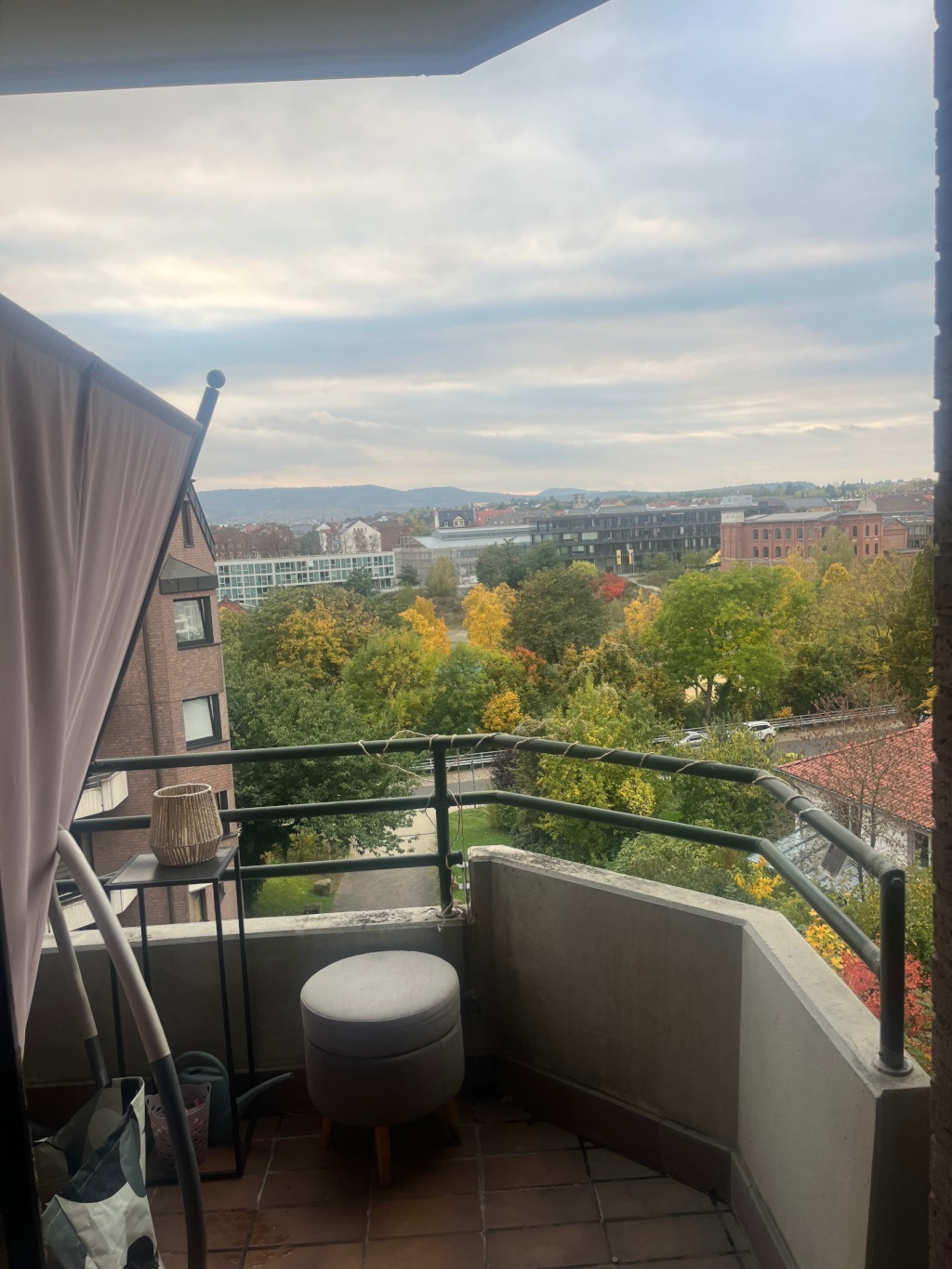 Top Lage! * 420 Euro Warmmiete * Voll möblierte Wohnung nahe Uni, nur 5 Minuten bis zum Campus und der Straßenbahn – Mönchebergstraße 27, 34125 Kassel Wesertor – Vorschaubild 5