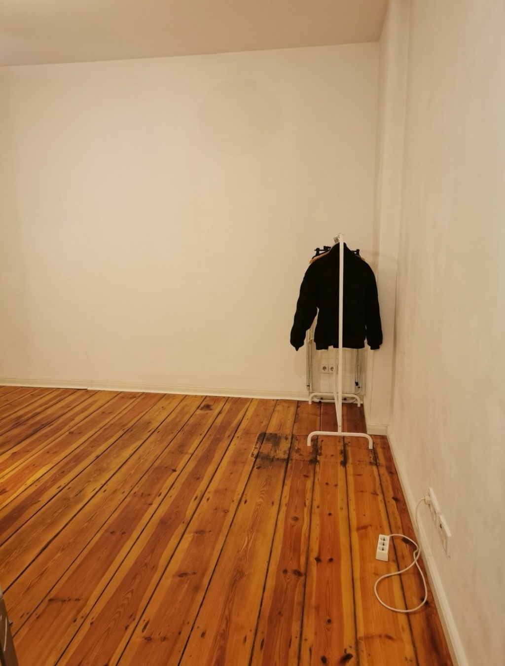 Ab 01.10. 1-Zimmer-Wohnung für 6-12 Monate - Top-Lage! Nah Warschauer & RAW – Revaler Str., 10245 Berlin Friedrichshain – Vorschaubild 8