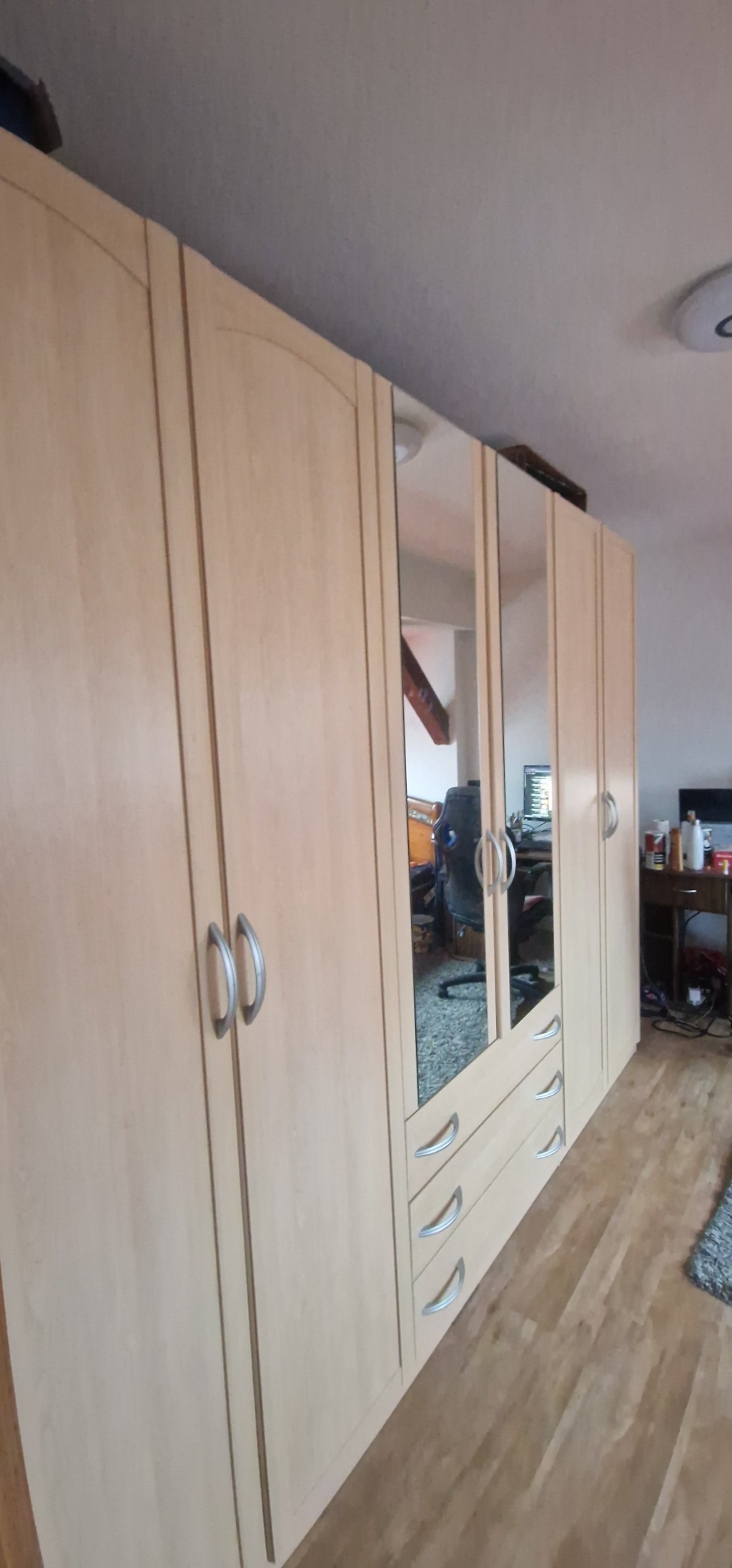 Fully furnished apartment available for sublet for short term(2 months) stay near bahnhof – Podeldorferstr. 22, 96052 Bamberg Innenstadt – Vorschaubild 4