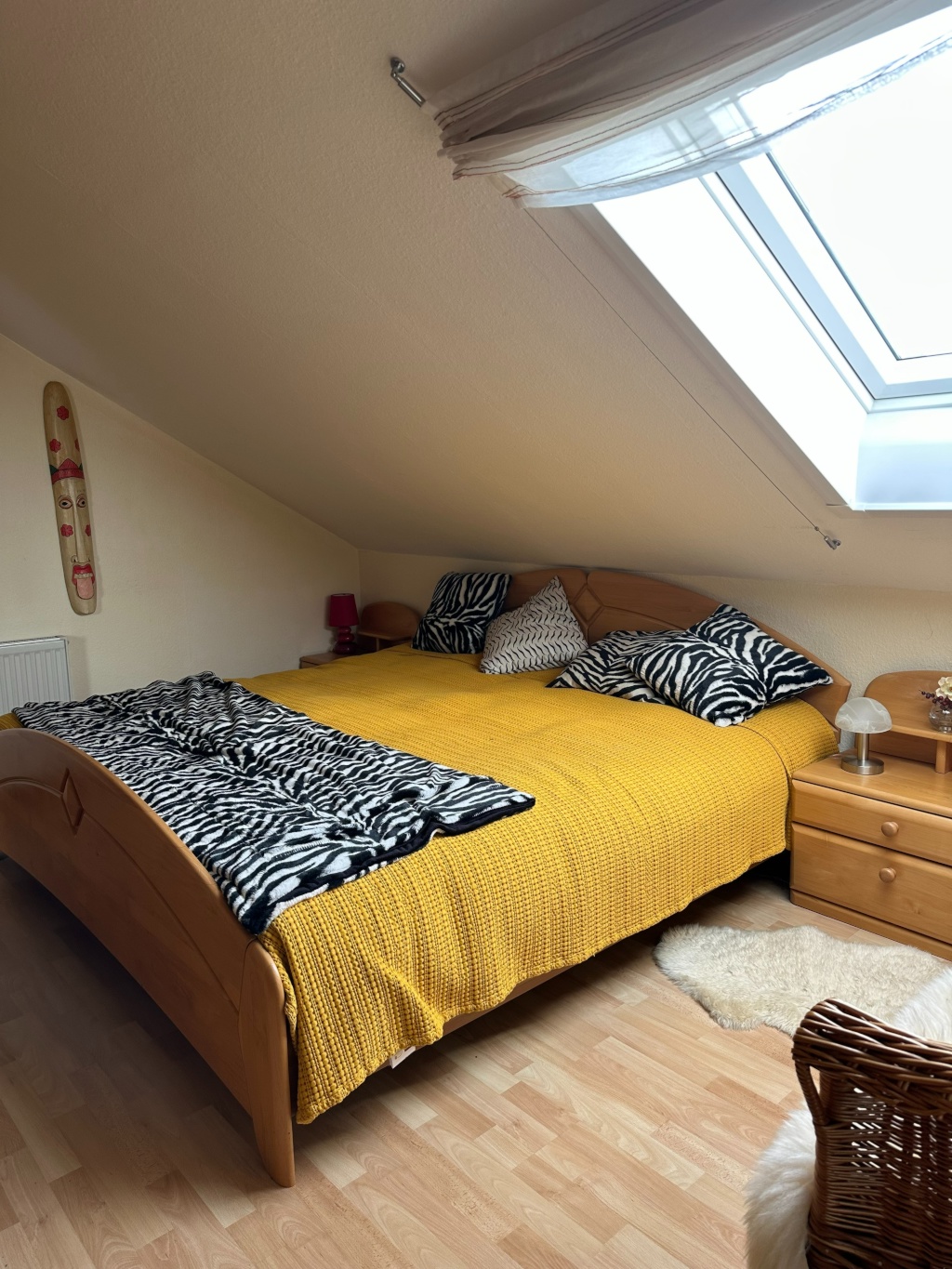 Habitación en WG Tiefenbach Flurstraße 1 - Zimmer 1 DG
