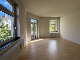 Anzeigenbild: JAKOBSVIERTEL 3er WG-ALTBAUWOHUNG mit Balkon