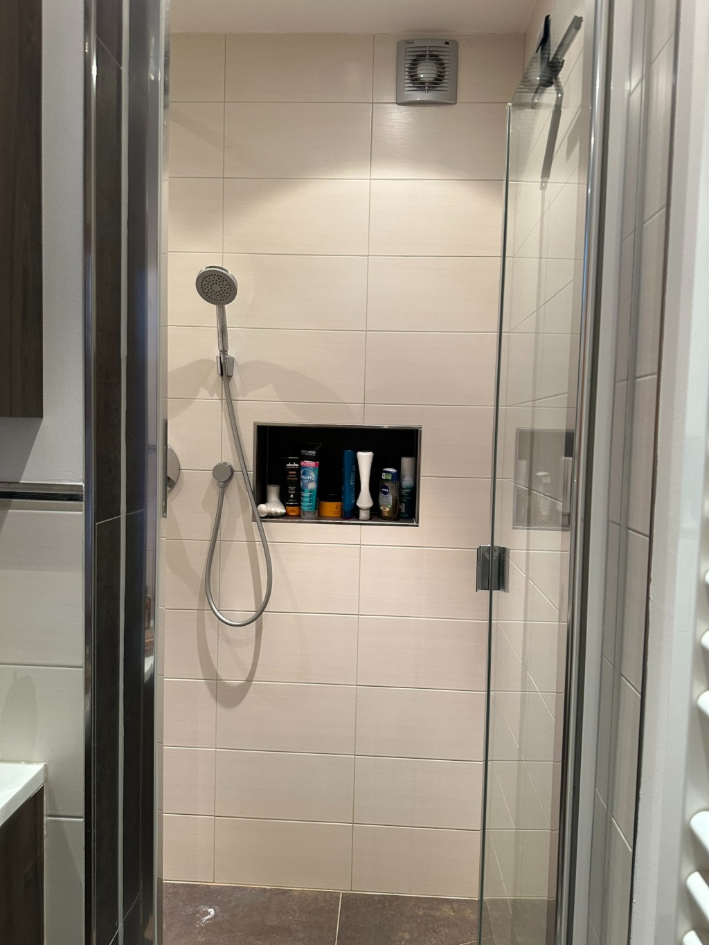 Habitación en WG Tiefenbach Flurstraße 1 - Bad EG