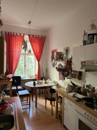 1,5 Zimmer Altbauwohnung im PBerg // ab 26.11. bis April 27 // Keine WG! — photo 1