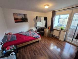 Anzeigenbild: Schöne, zentrale 2er WG mit Südbalkon und Wohnzimmer